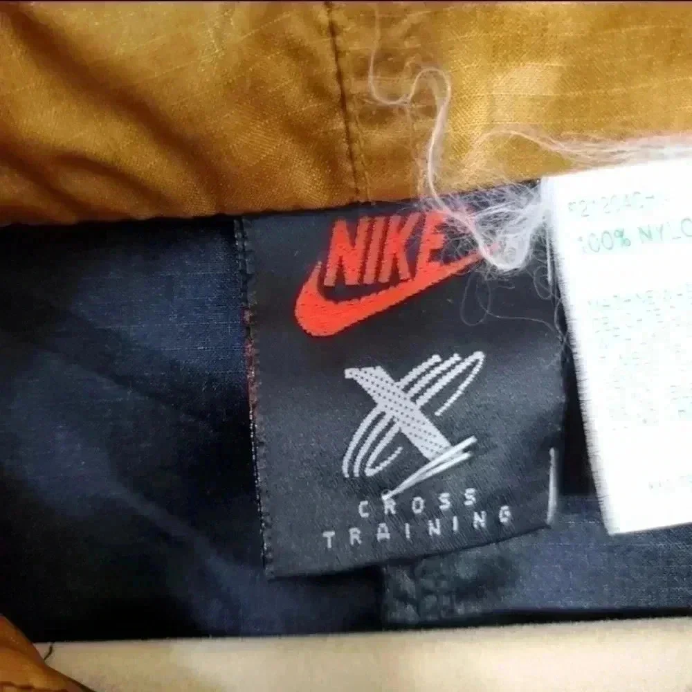 Vintage Y2K Nike  Color block Oversized Jacket. Size Large. Unisex